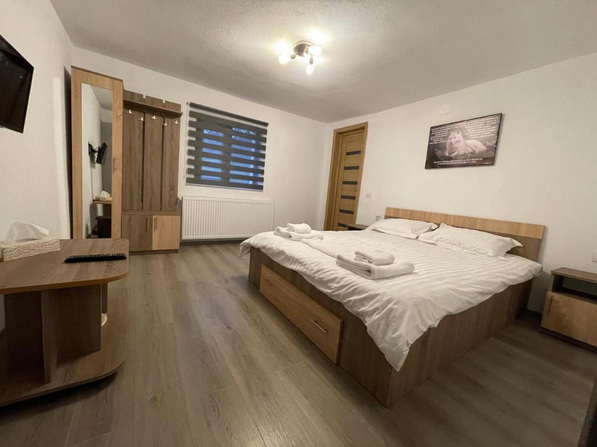 Casa Lupilor Transfagarasan Villa Căpăţîneni-Ungureni Bagian luar foto