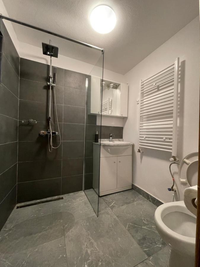 Casa Lupilor Transfagarasan Villa Căpăţîneni-Ungureni Bagian luar foto